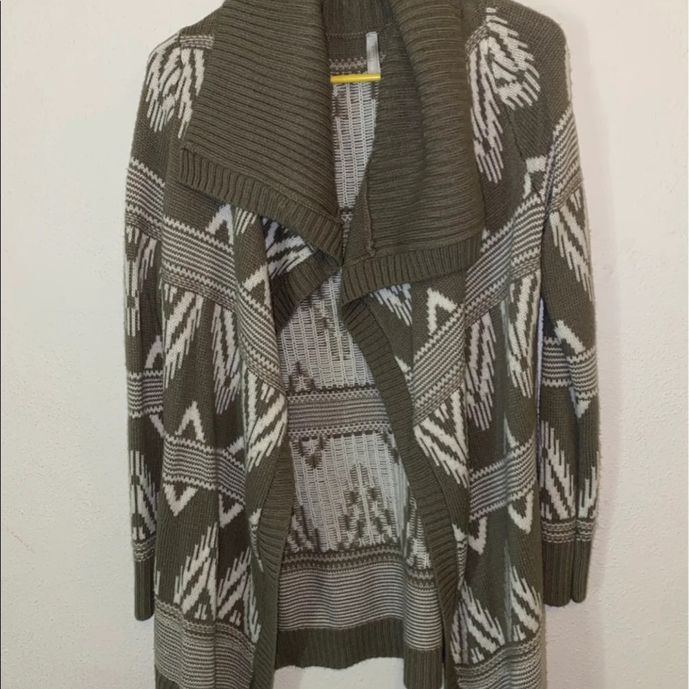 Sweater cardigan